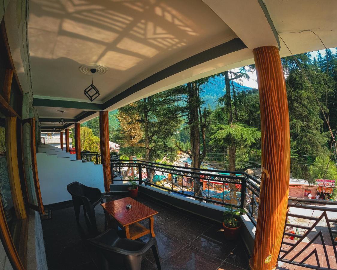 The Brooks, Manali Bed and Breakfast Exteriör bild