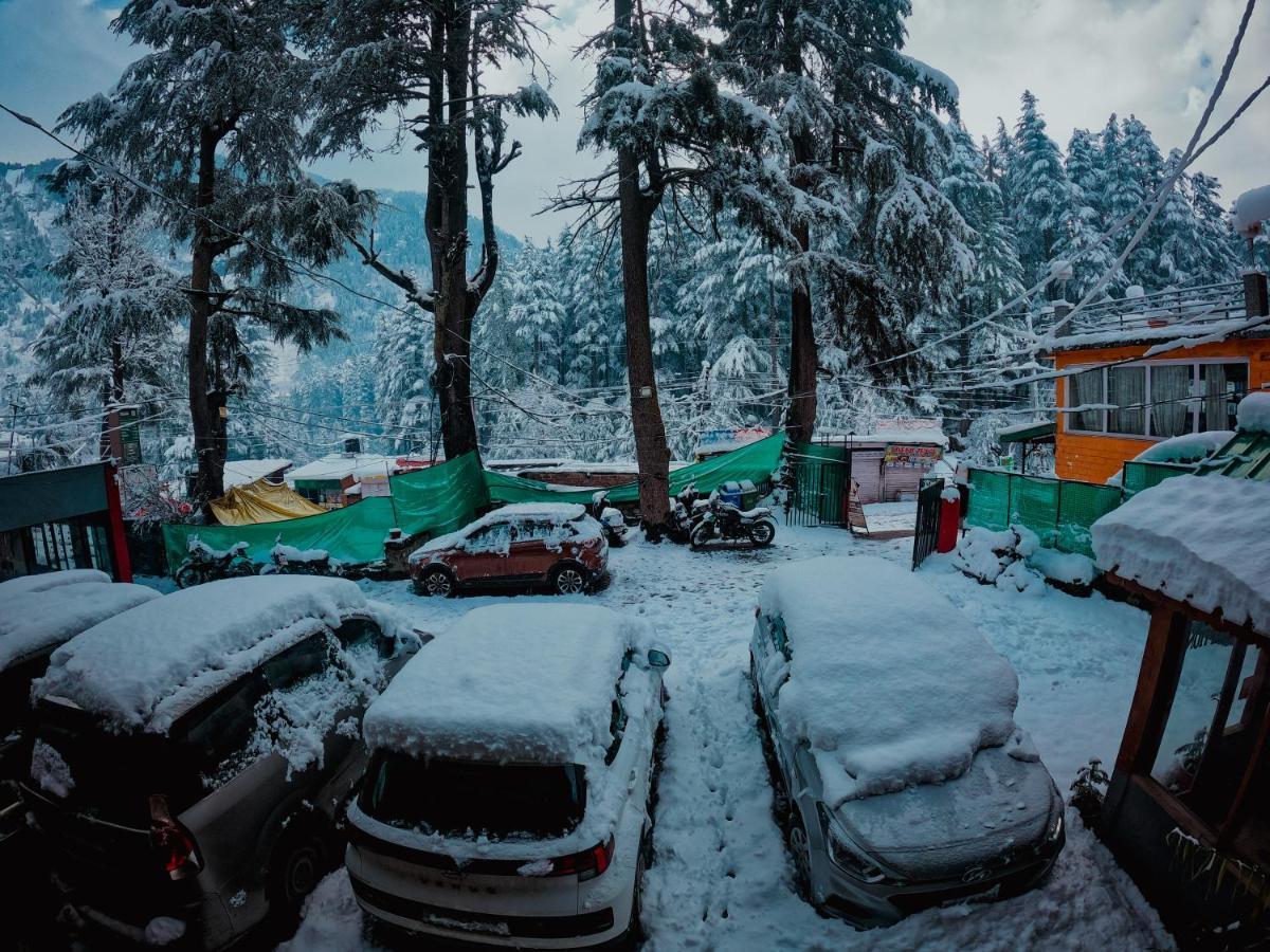 The Brooks, Manali Bed and Breakfast Exteriör bild